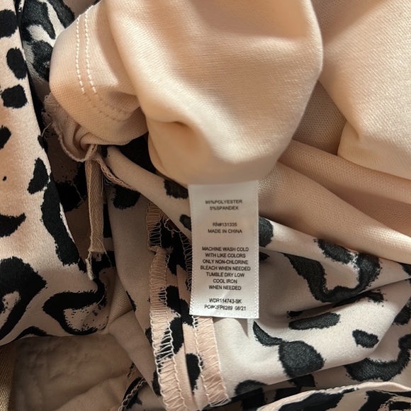 Socialite Leopard Cheetah Animal Print Long Sleeve Dress Womens Medium NEW - Picture 8 of 8